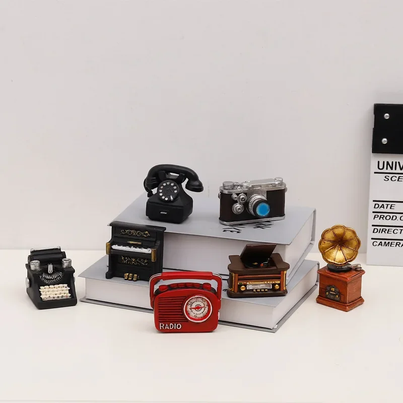 Vintage Mini Camera Decor Desk - огляд і ціна Vintage Collectible Furniture