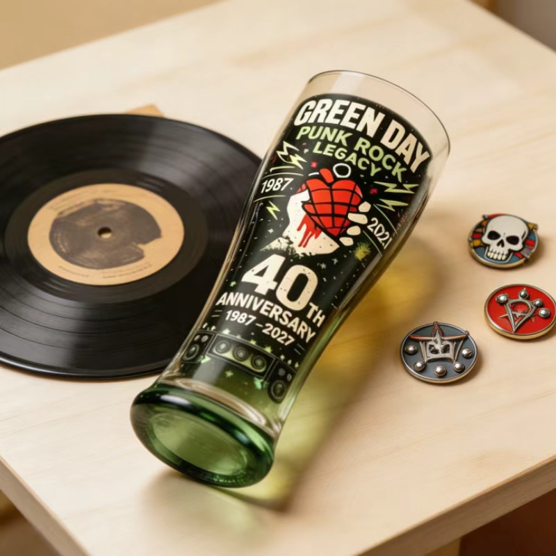 Retro Punk Rock 40 Year Commem - огляд і ціна Vintage Collectible Glass