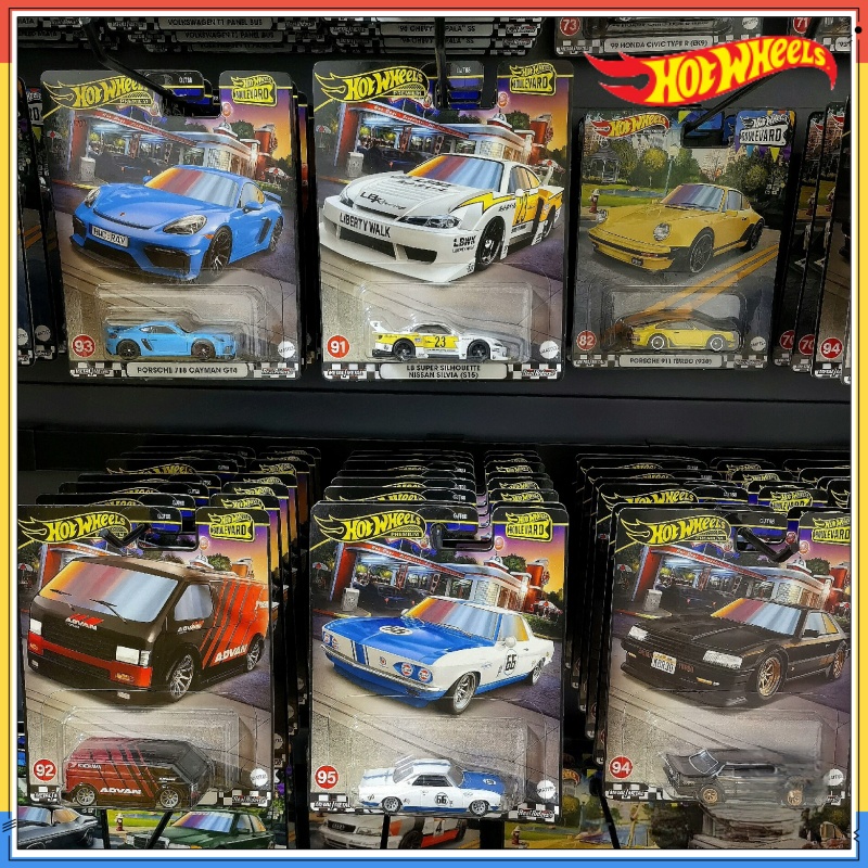 Mattel Hot Wheels Premium Boul - огляд і ціна Mattel Collectible & Vintage Dolls