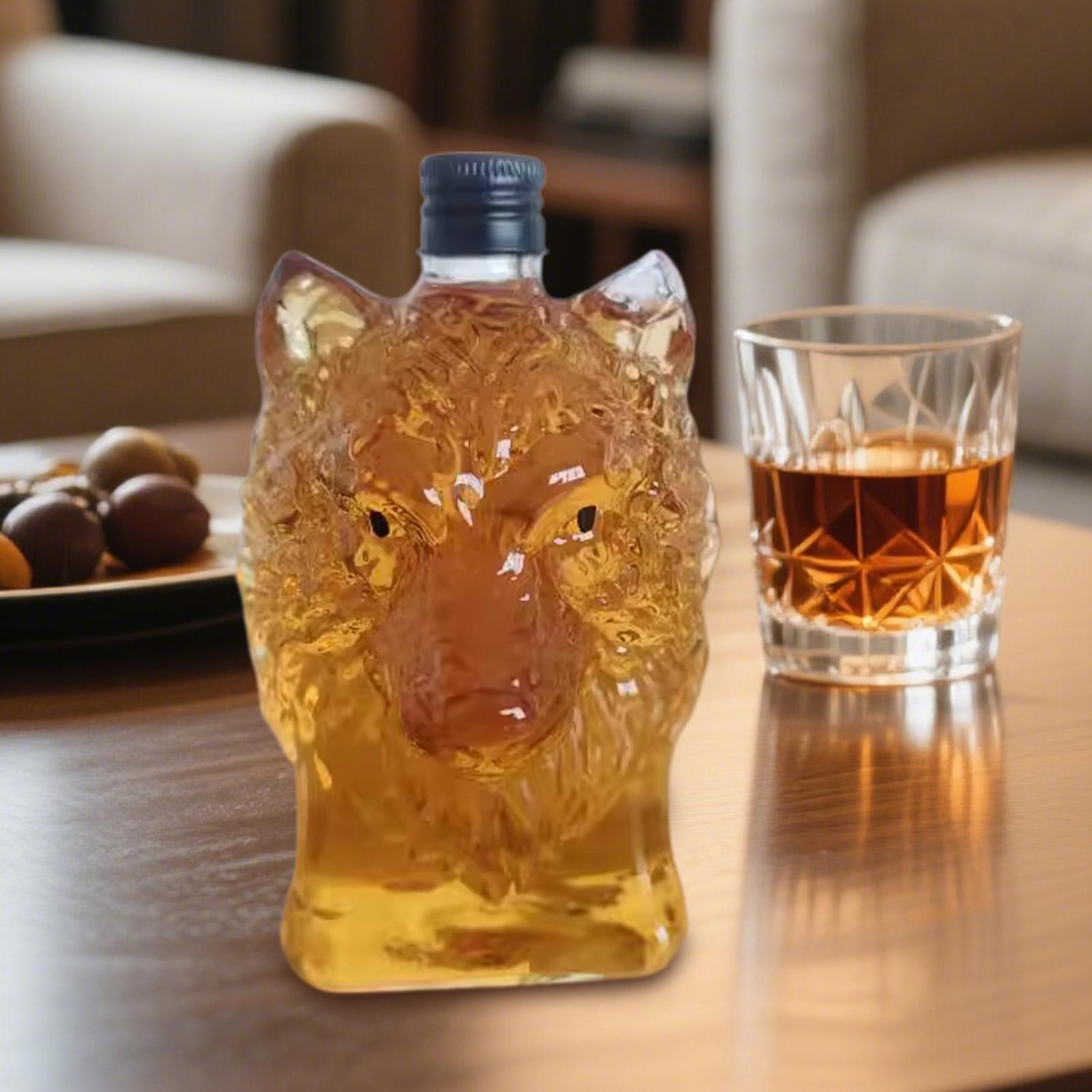 Whiskey Bottle Wolf Shape Wine - огляд і ціна Vintage Collectible Glass