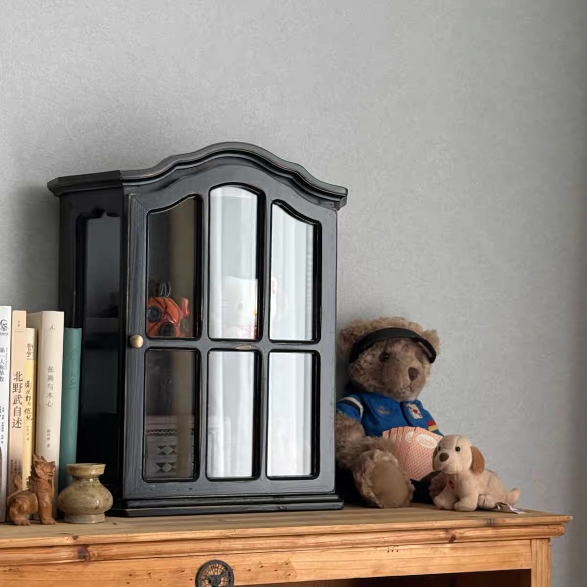 Vintage Distressed Wood Wall C - огляд і ціна Vintage Collectible Furniture