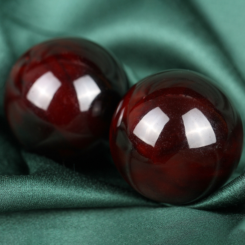 Natural Red Yak Horn Hand Exer - огляд і ціна Vintage Collectible Furniture