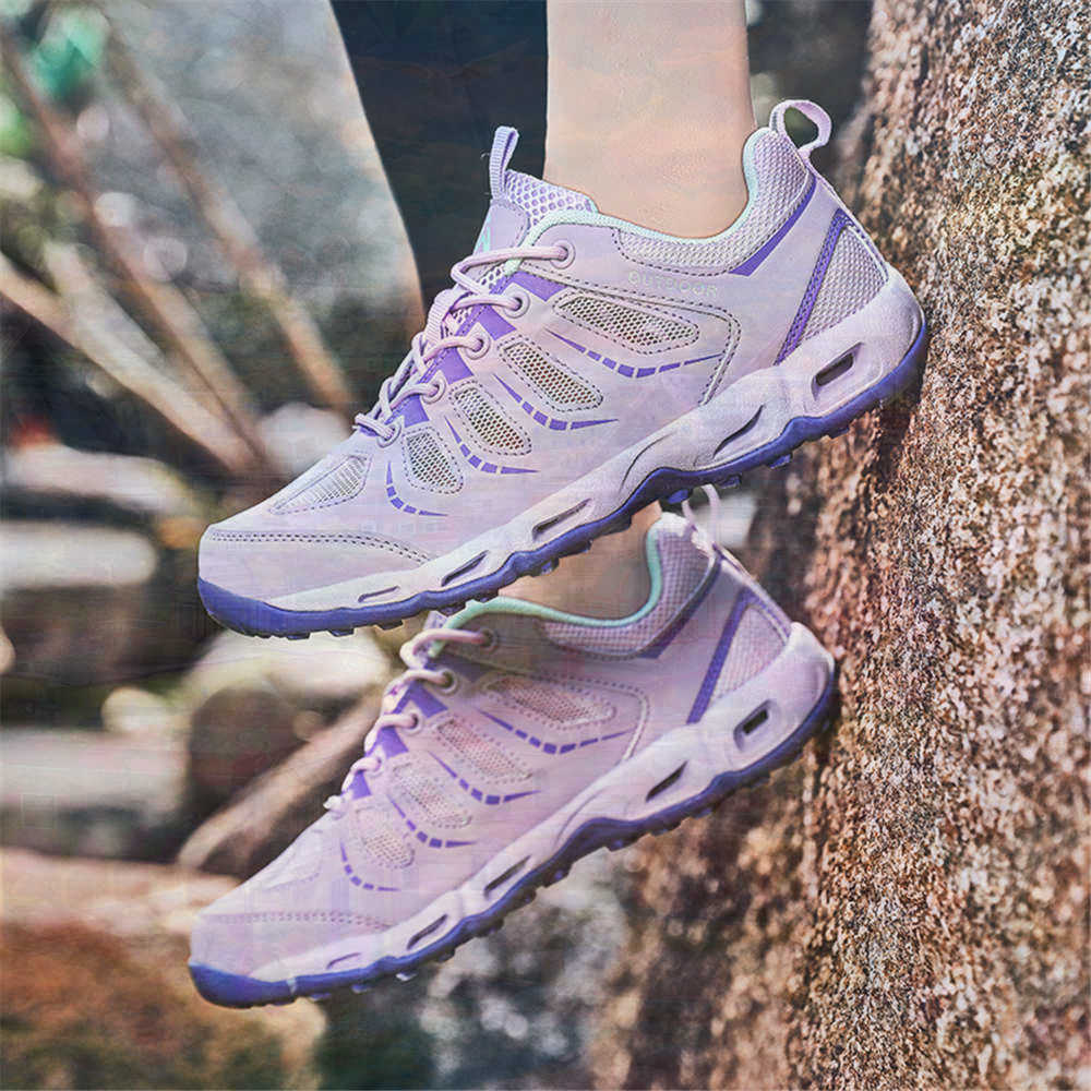 Sumer Round Tip Silver Sneaker - огляд і ціна Vintage And Collectible Items
