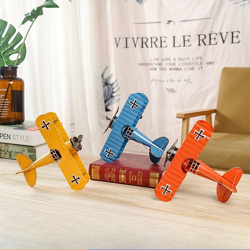 Vintage Retro Metal Plane Moto - огляд і ціна Vintage Collectible Furniture